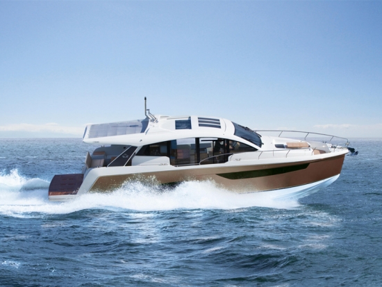 Sealine C530游艇